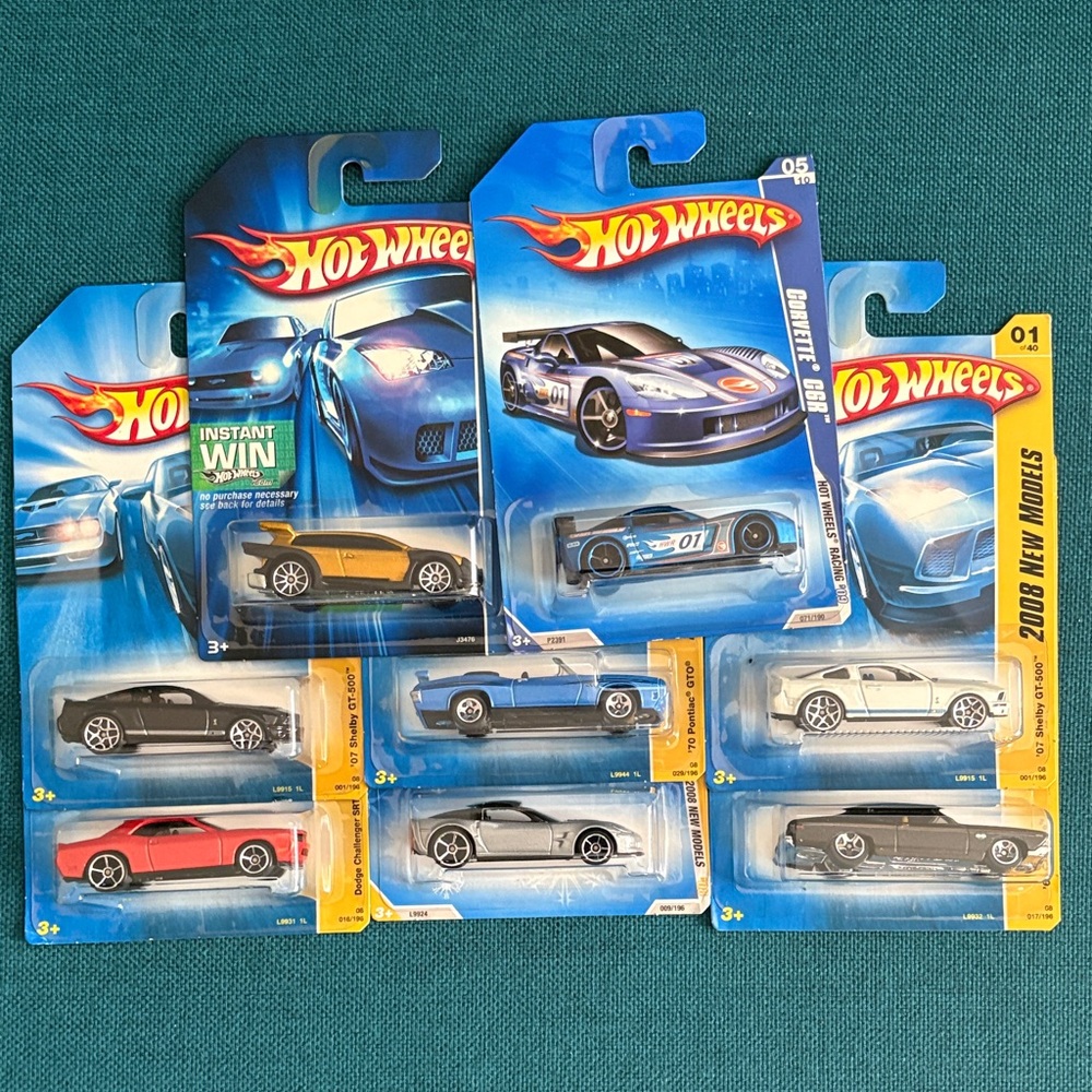 8 hot wheels cars including 6 2008 new models, corvette, flight 03